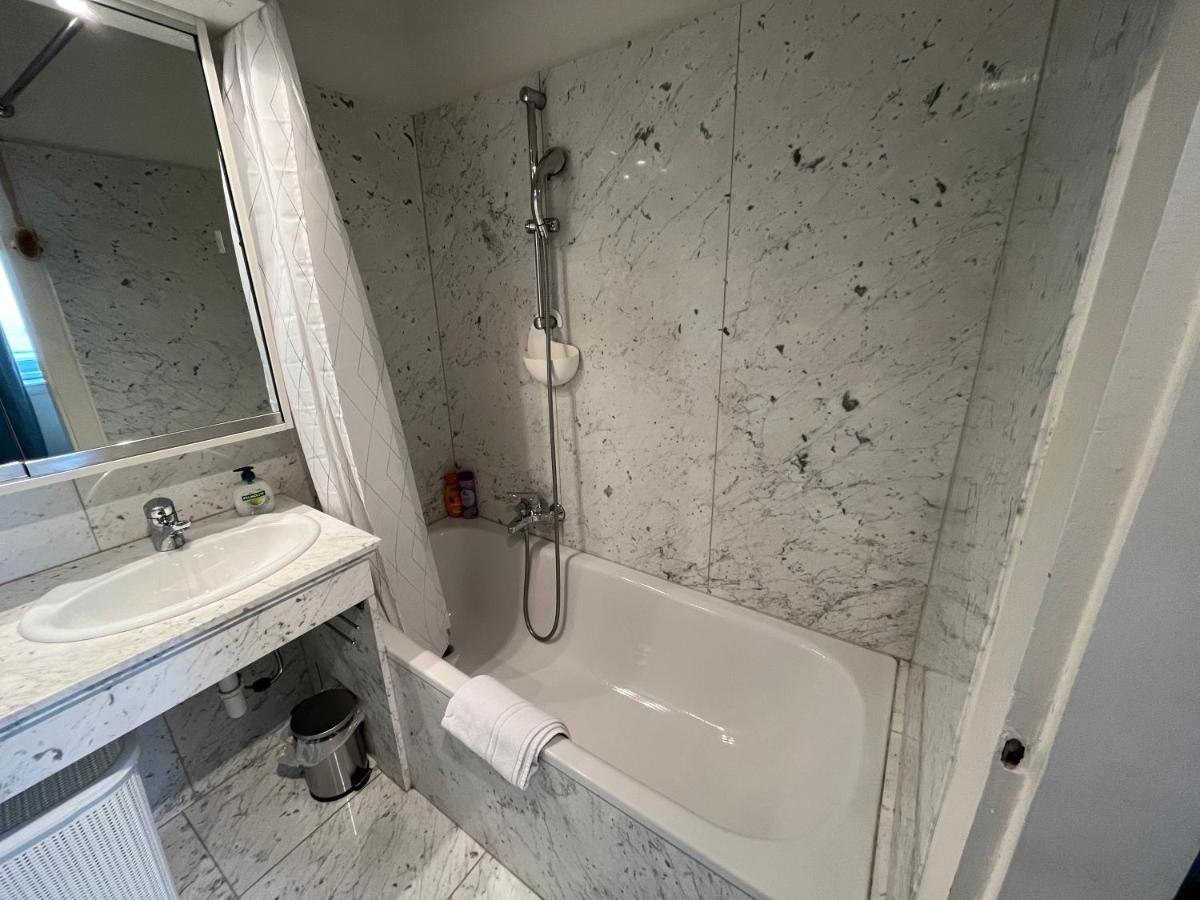 Stylish Apt Near Urania 1Br Viena Exterior foto