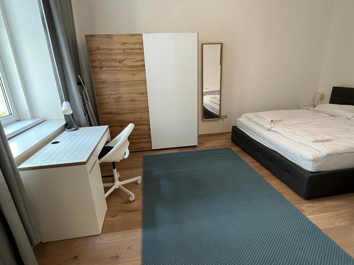 Stylish Apt Near Urania 1Br Viena Exterior foto